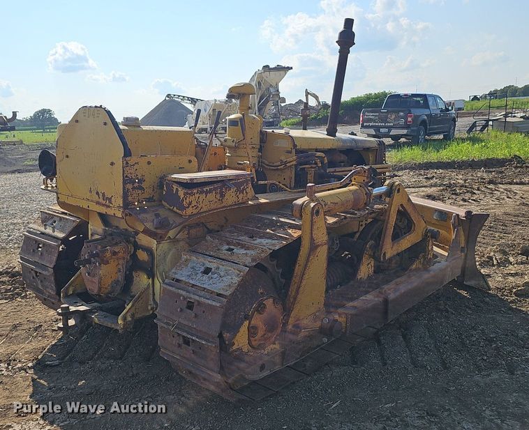 image for item DP6558 1952 Caterpillar D4 dozer