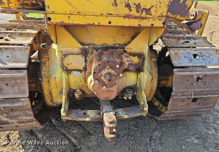 image for item DP6558 1952 Caterpillar D4 dozer