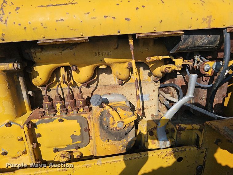 image for item DP6558 1952 Caterpillar D4 dozer