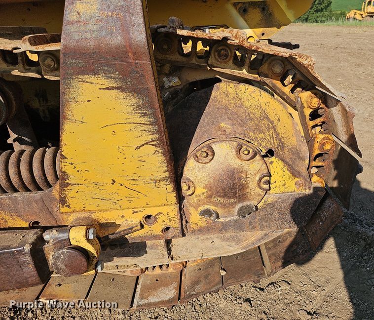 image for item DP6558 1952 Caterpillar D4 dozer