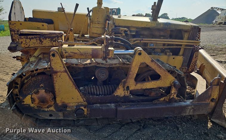image for item DP6558 1952 Caterpillar D4 dozer