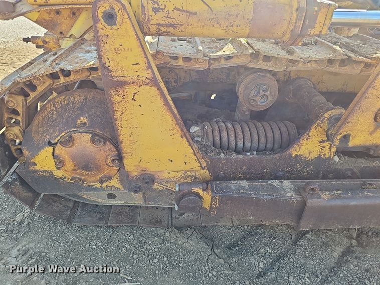 image for item DP6558 1952 Caterpillar D4 dozer