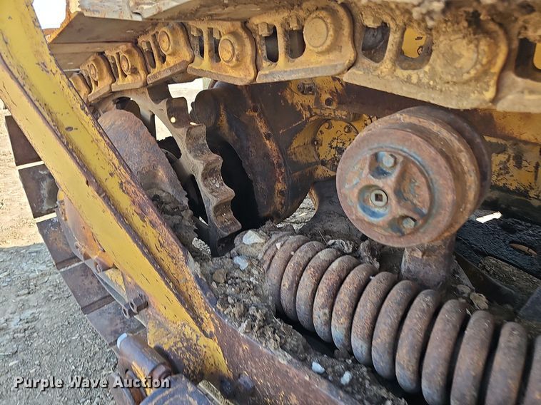 image for item DP6558 1952 Caterpillar D4 dozer