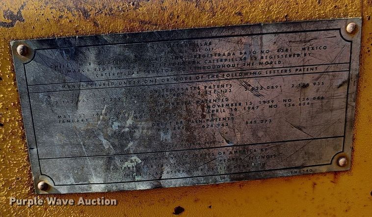 image for item DP6558 1952 Caterpillar D4 dozer