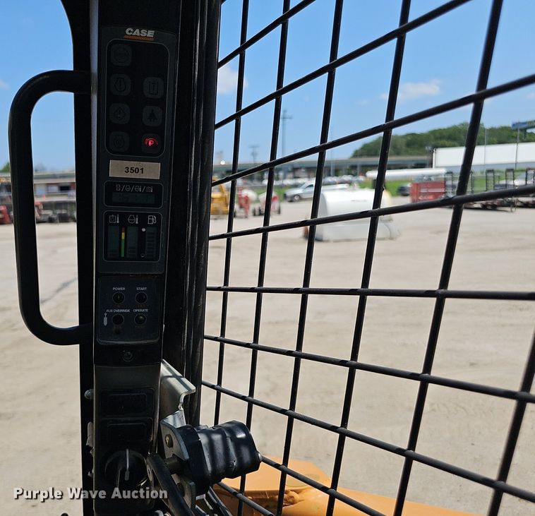 image for item DP6559 2015 Case SV280 skid steer loader