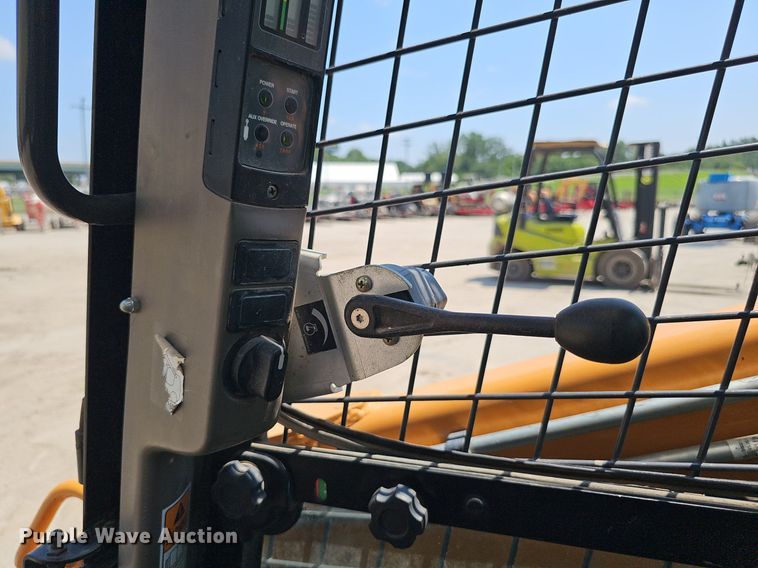 image for item DP6559 2015 Case SV280 skid steer loader