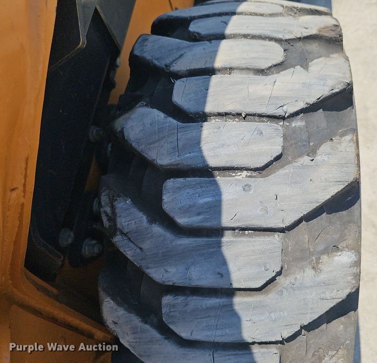 image for item DP6559 2015 Case SV280 skid steer loader