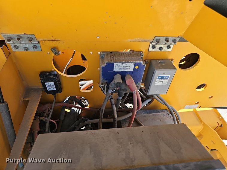 image for item DP6561 2017 Haulotte 3632T boom lift