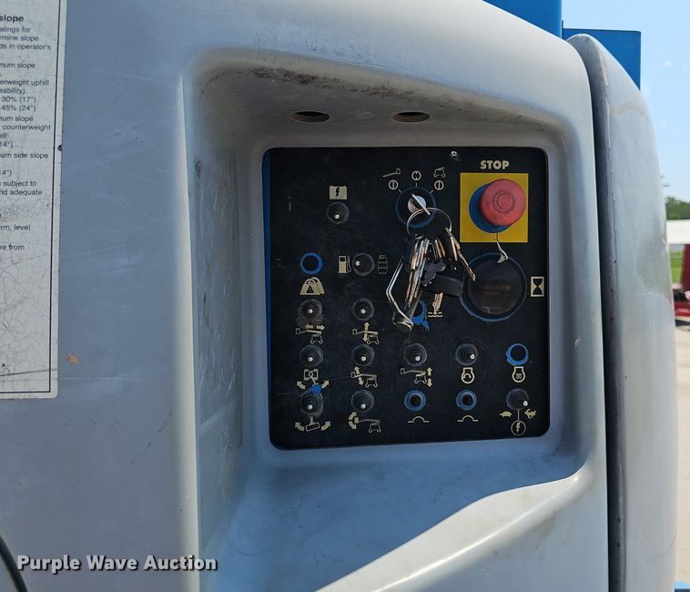 image for item DP6566 2006 Genie Z-45/25 boom lift