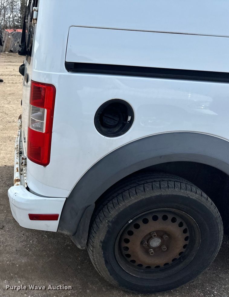 image for item DQ0694 2013 Ford  Transit Connect XLT van