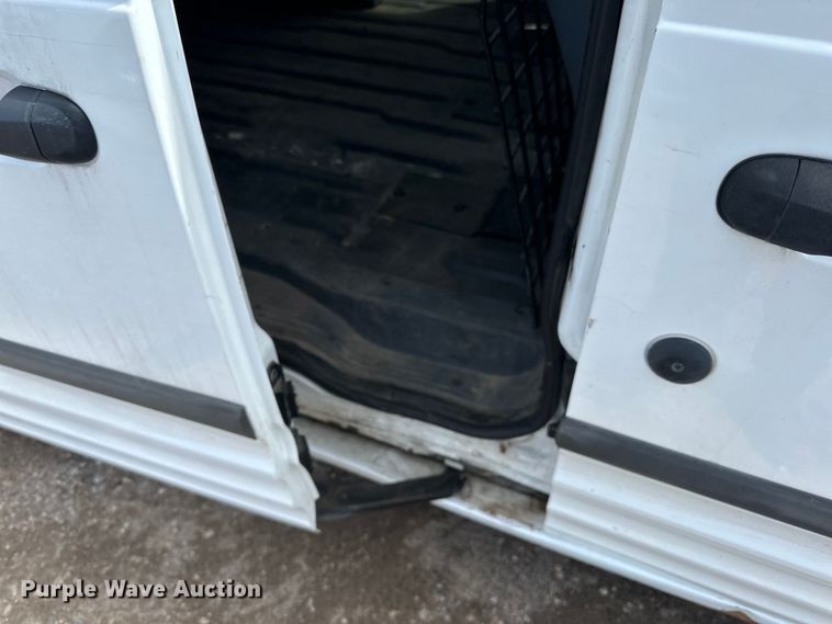 image for item DQ0694 2013 Ford  Transit Connect XLT van