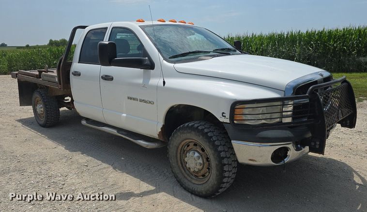 image for item DQ4416 2004 Dodge  Ram 3500 Quad Cab bale bed pickup truck