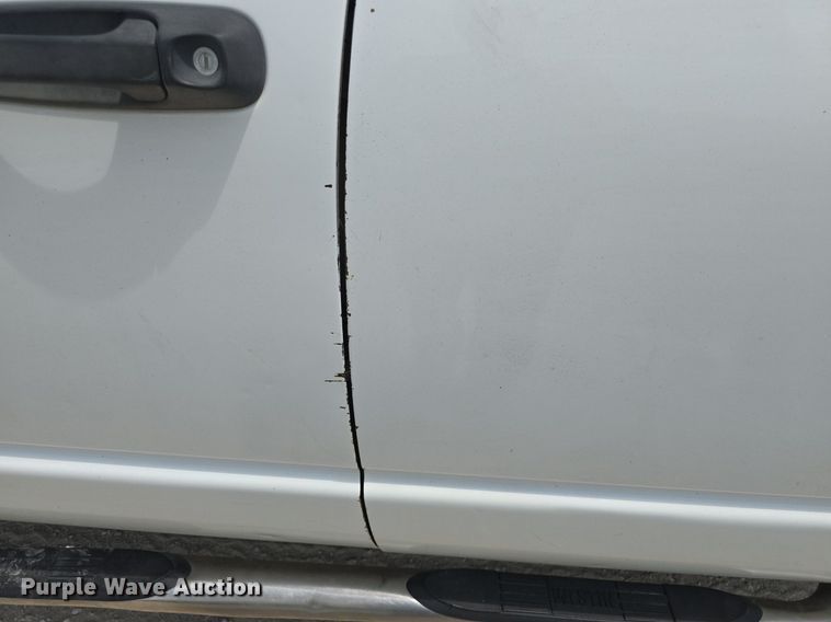 image for item DQ4416 2004 Dodge  Ram 3500 Quad Cab bale bed pickup truck