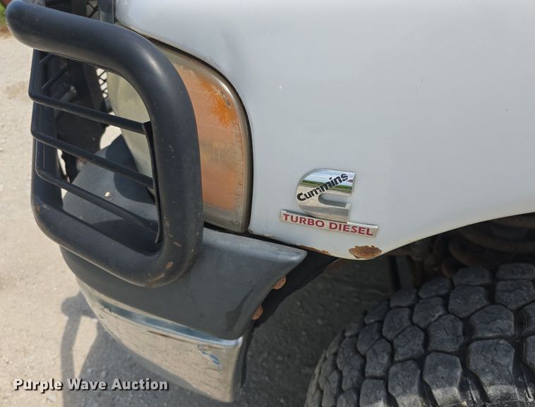 image for item DQ4416 2004 Dodge  Ram 3500 Quad Cab bale bed pickup truck