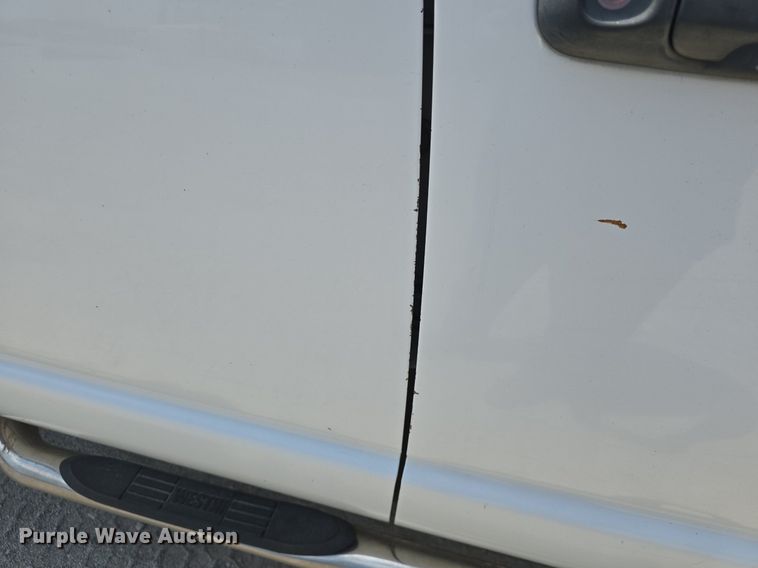 image for item DQ4416 2004 Dodge  Ram 3500 Quad Cab bale bed pickup truck