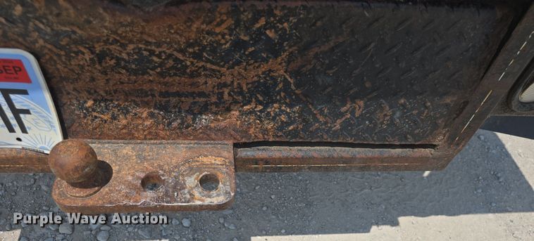 image for item DQ4416 2004 Dodge  Ram 3500 Quad Cab bale bed pickup truck