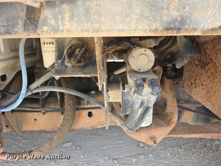 image for item DQ4416 2004 Dodge  Ram 3500 Quad Cab bale bed pickup truck