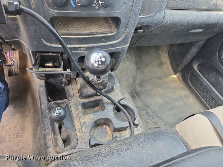 image for item DQ4416 2004 Dodge  Ram 3500 Quad Cab bale bed pickup truck