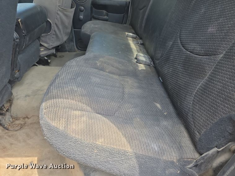 image for item DQ4416 2004 Dodge  Ram 3500 Quad Cab bale bed pickup truck