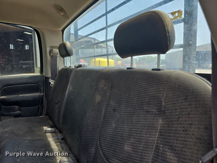 image for item DQ4416 2004 Dodge  Ram 3500 Quad Cab bale bed pickup truck