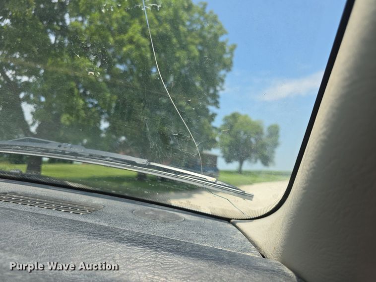 image for item DQ4416 2004 Dodge  Ram 3500 Quad Cab bale bed pickup truck