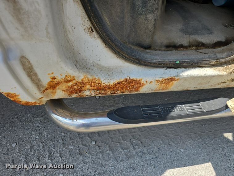 image for item DQ4416 2004 Dodge  Ram 3500 Quad Cab bale bed pickup truck