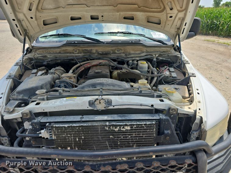 image for item DQ4416 2004 Dodge  Ram 3500 Quad Cab bale bed pickup truck