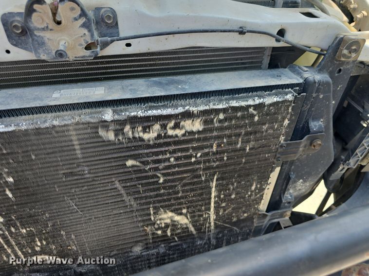 image for item DQ4416 2004 Dodge  Ram 3500 Quad Cab bale bed pickup truck