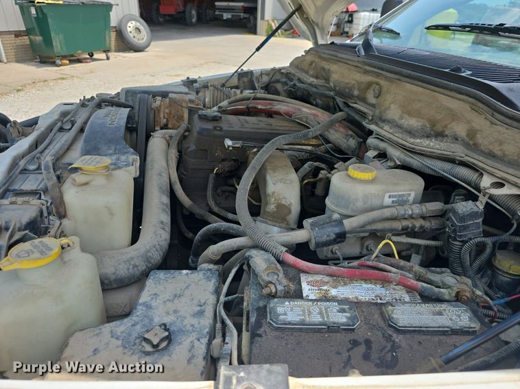 image for item DQ4416 2004 Dodge  Ram 3500 Quad Cab bale bed pickup truck