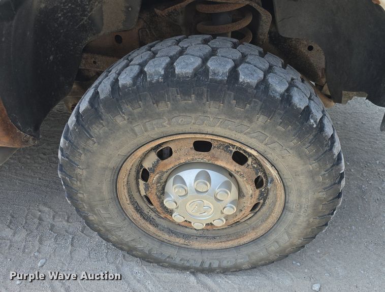 image for item DQ4416 2004 Dodge  Ram 3500 Quad Cab bale bed pickup truck