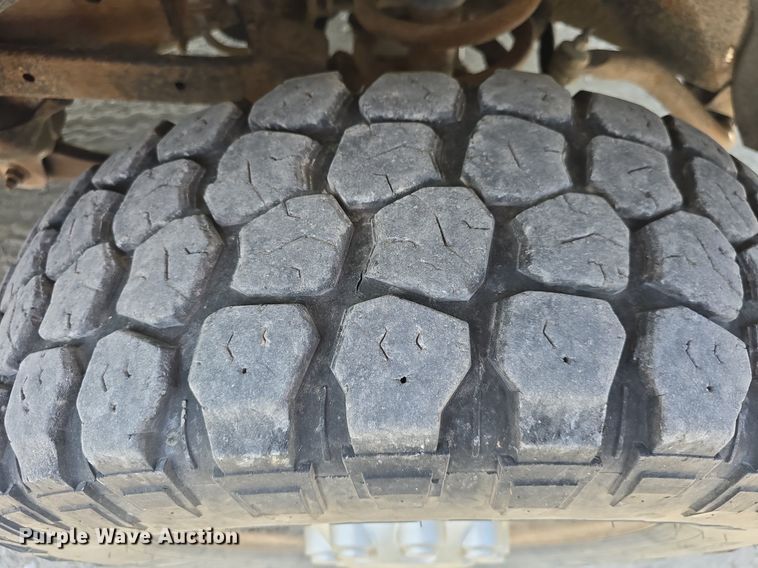 image for item DQ4416 2004 Dodge  Ram 3500 Quad Cab bale bed pickup truck