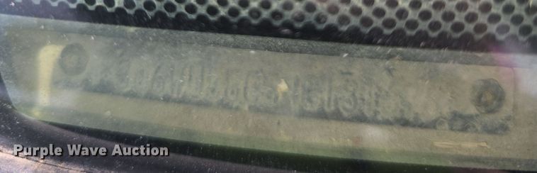 image for item DQ4416 2004 Dodge  Ram 3500 Quad Cab bale bed pickup truck