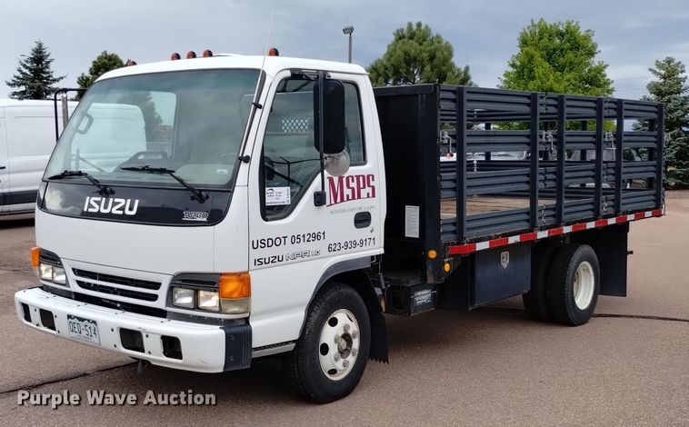 image for item DQ6165 2002 Isuzu  NPR HD flatbed truck