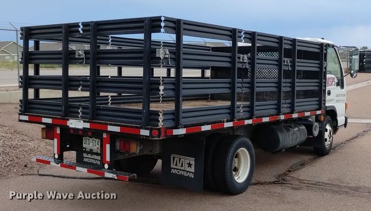 image for item DQ6165 2002 Isuzu  NPR HD flatbed truck