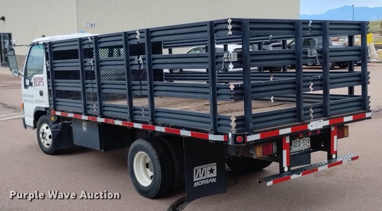 image for item DQ6165 2002 Isuzu  NPR HD flatbed truck