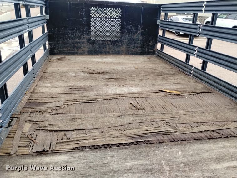 image for item DQ6165 2002 Isuzu  NPR HD flatbed truck