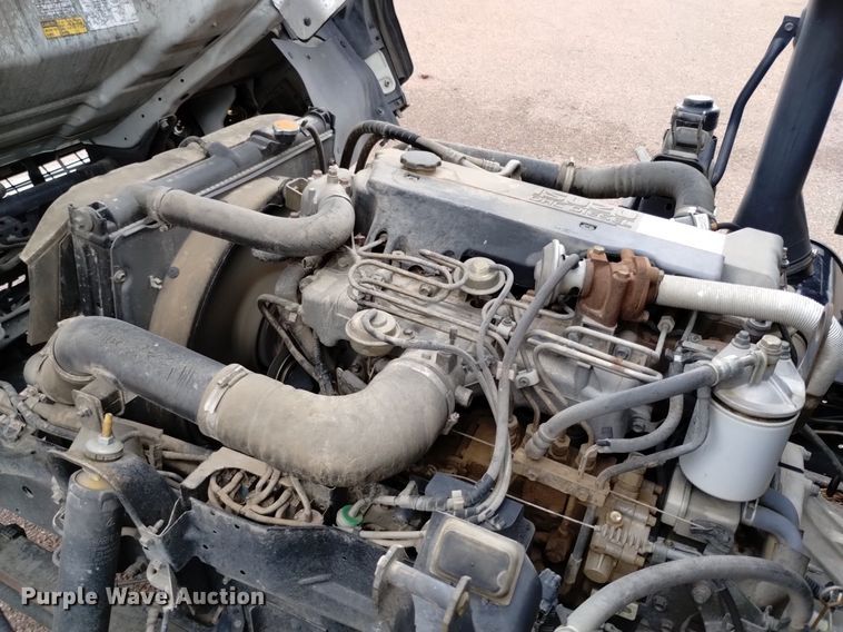 image for item DQ6165 2002 Isuzu  NPR HD flatbed truck