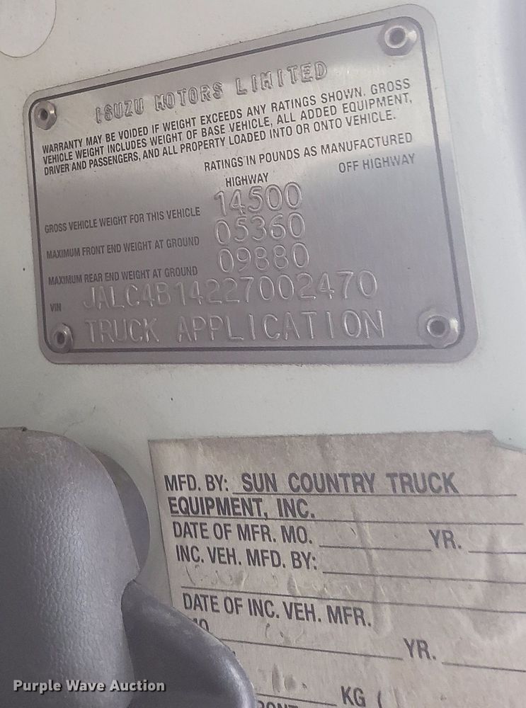 image for item DQ6165 2002 Isuzu  NPR HD flatbed truck