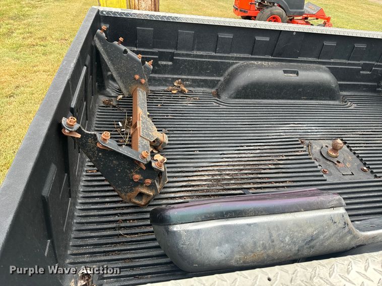 image for item DQ6854 1999 Dodge Ram 3500 8' pickup bed