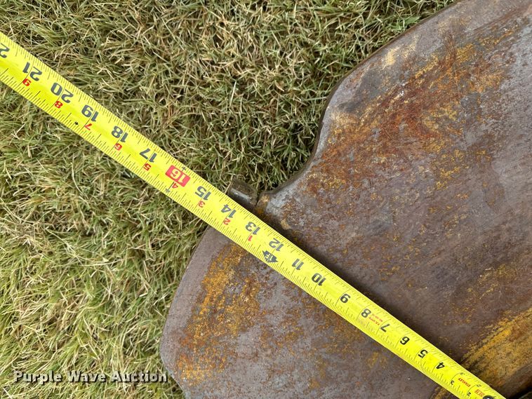 image for item DQ6859 Dymax skid steer tree saw