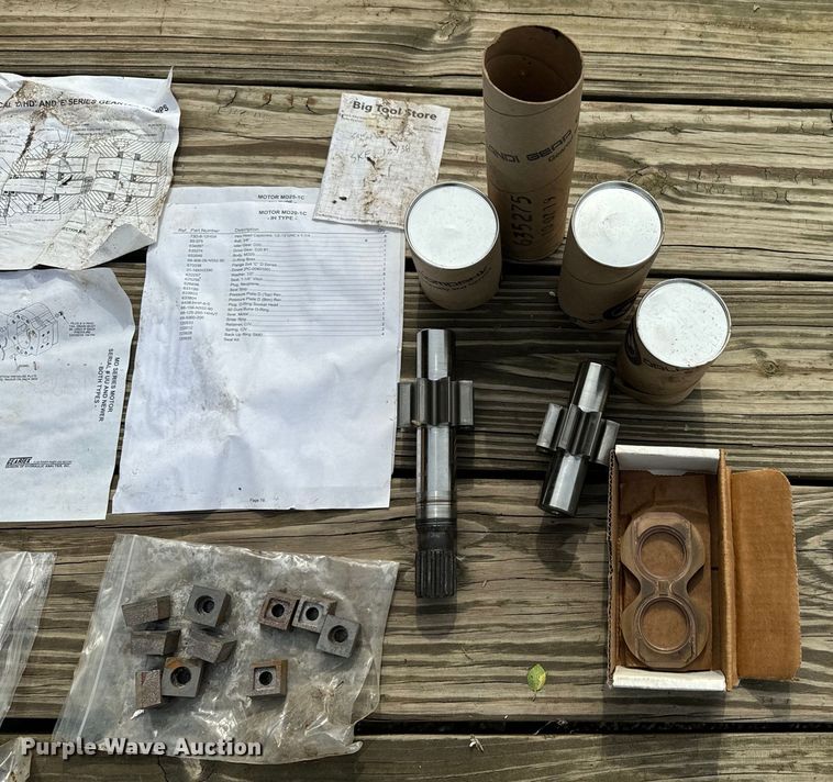 image for item DQ6859 Dymax skid steer tree saw