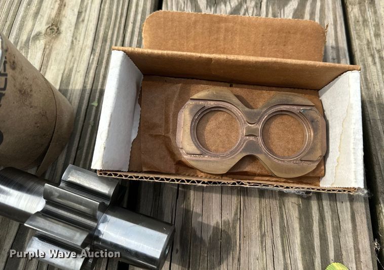 image for item DQ6859 Dymax skid steer tree saw