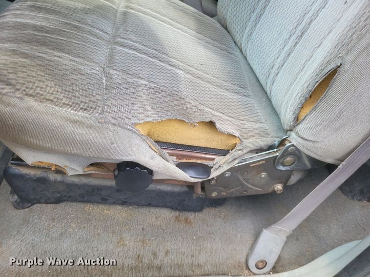 image for item DR4866 1998 Ford  F150 pickup truck