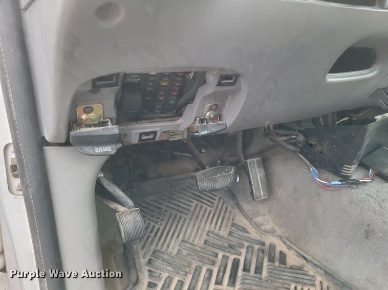 image for item DR4866 1998 Ford  F150 pickup truck