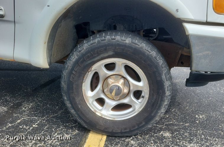 image for item DR4866 1998 Ford  F150 pickup truck