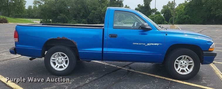 image for item DR4867 2001 Dodge  Dakota Sport pickup truck