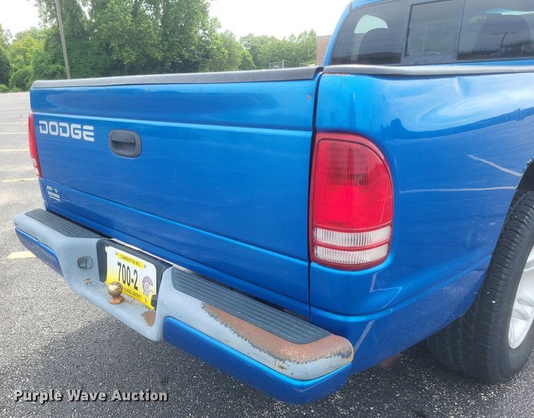 image for item DR4867 2001 Dodge  Dakota Sport pickup truck