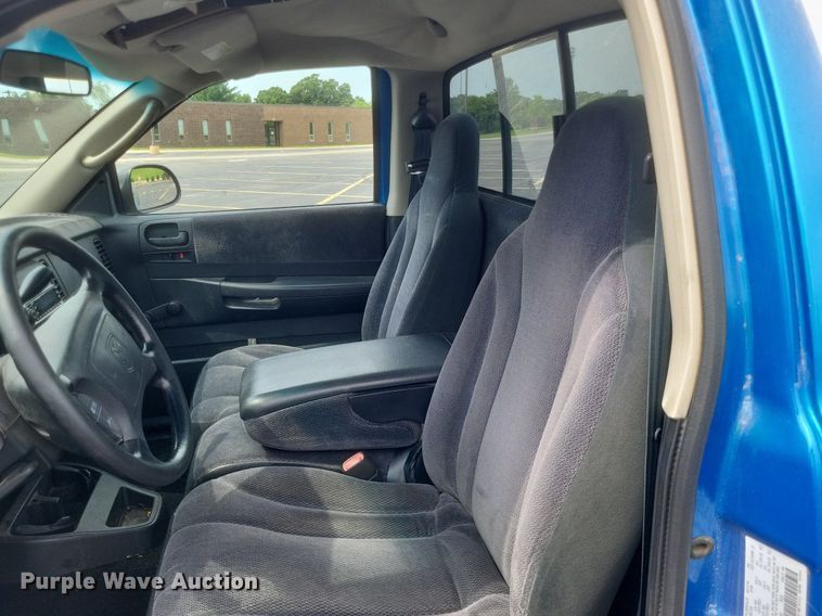 image for item DR4867 2001 Dodge  Dakota Sport pickup truck