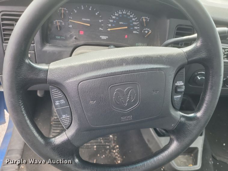 image for item DR4867 2001 Dodge  Dakota Sport pickup truck