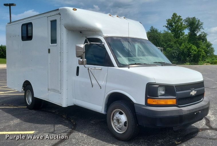 image for item DR4870 2004 Chevrolet  delivery truck